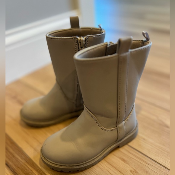 Old Navy Other - 🔆 Bundle items 4 for $25. Old Navy toddler girls dressy boots.